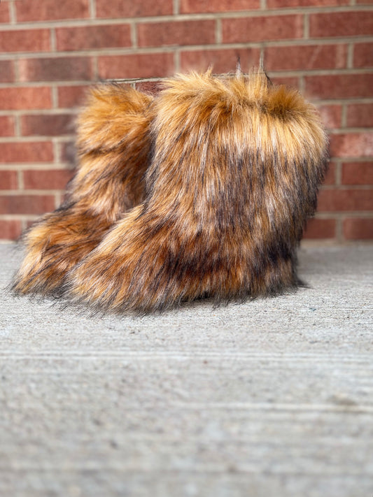 Baddies Closet Faux Fur Boots (Brown)